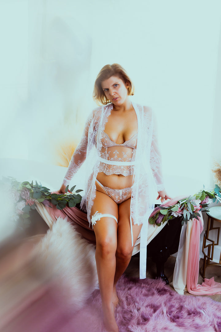 Bridal Amour Short Lace Robe